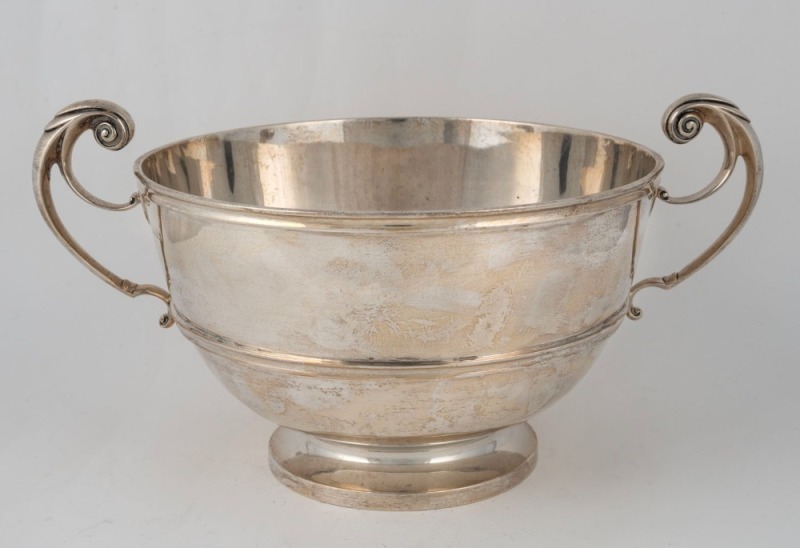 An antique English sterling silver rose bowl, made in London, early 20th century, 15cm high, 29cm wide, 1300 grams