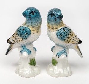 CROWN NAPLES pair of antique Italian porcelain bird statues, 19th century, blue factory mark to bases, 12cm high