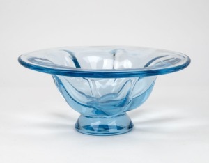 WHITEFRIARS blue art glass bowl, 12cm high. 26cm wide