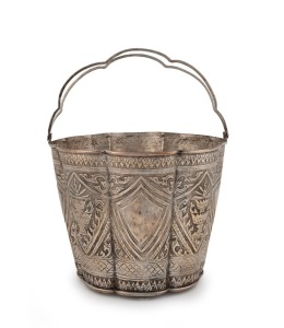 An antique Chinese export silver champagne ice bucket, 19th/20th century, 28cm high, 460 grams 