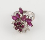 A vintage 18ct white gold, diamond and ruby cocktail ring, 20th century, stamped "750", ​​​​​​​6.9 grams - 2
