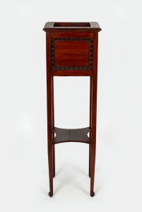 An antique English mahogany planter stand, early 20th century, 101cm high, 31cm wide, 31cm deep