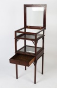 An antique English mahogany bijouterie&nbsp;table, circa 1900, 85cm high, 40cm wide, 40cm deep - 2