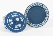 WEDGWOOD Jasper Ware antique English porcelain lidded butter pot and saucer, 19th century, impressed "Wedgwood", ​​​​​​​the saucer 16cm diameter - 2