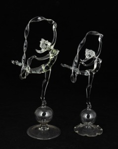 BIMINI two Austrian Art Deco clear glass statues of dancing women, circa 1930, 30cm and 27cm high