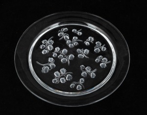 LALIQUE "Lily Of The Valley" French crystal plate, engraved "Lalique, France", 21cm diameter