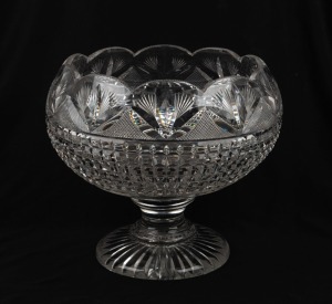An antique English impressive crystal punch bowl, 19th century, 22cm high