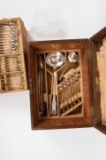 Antique English sterling silver King's pattern cutlery housed in an attractive oak canteen bearing label inside the lid "MacKAY, CUNNINGHAM & Co. GOLDSMITHS TO THE QUEEN, JEWELLERS & MANUFACTURER OF SILVER PLATE, 54 PRINCES STREET, EDINBURGH", 19th centur - 5