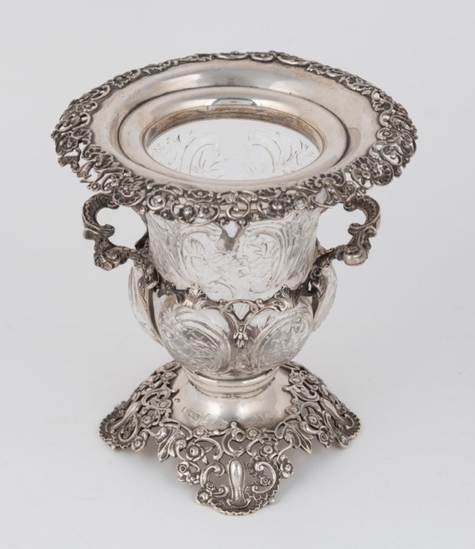 An antique English sterling silver and engraved crystal urn, made in London, 19th century, ​​​​​​​18cm high, 16cm wide