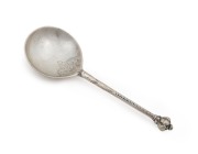 A fine antique Norwegian silver spoon with engraved decoration, Bergen, circa 1650, ​​​​​​​16cm long, 38 grams