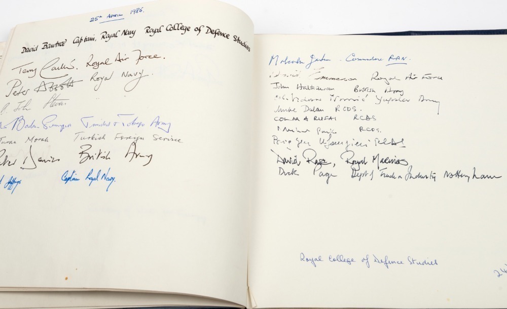 THE ORIGINAL SIGNATURES OF QUEEN ELIZABETH & PRINCE PHILIP: A double ...