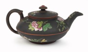WEDGWOOD "Capri Ware" antique black basalt pottery teapot with floral enamel decoration, 19th century, impressed "WEDGWOOD", 7cm high, 16cm wide - 3