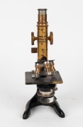 LEITZ:&nbsp;19th century brass microscope [#217221], 35.5cm at highest setting, in timber box with various additional tools and elements. - 3