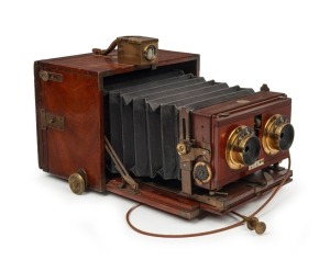 ADAMS & CO.: 4¾ x 6½" plate stereo field camera, c. 1900s, with twin Wray London 5" Stereo lenses [#9583 & #9578], roller-blind shutter, and Watson Bowden 'The Antinuous' shutter release cable.