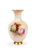 ROYAL WORCESTER antique English porcelain vase with hand-painted rose decoration, signed "R. AUSTIN", circa 1912, green factory mark to base, 18cm high - 3