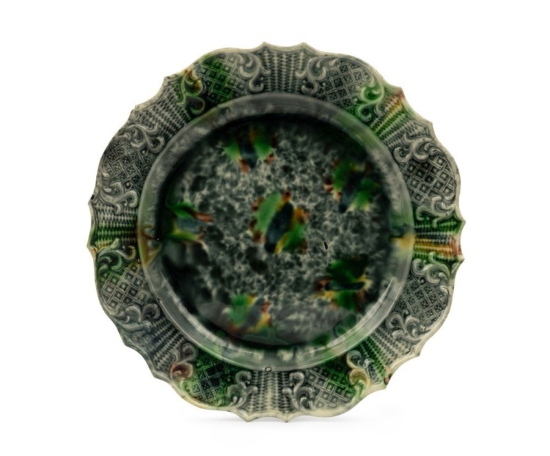 WHIELDON antique mottled green glazed plate with moulded border, circa 1760s, 23cm wide