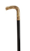 An antique walking stick with yellow gold plated handle with engraved decoration on an ebony shaft with steel ferrule, 19th century, 90cm high - 2