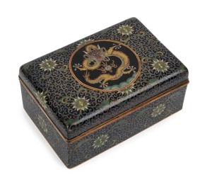 A vintage Chinese cloisonne casket with dragon decoration, Republic period, 20th century, 6cm high, 13cm wide, 9cm deep