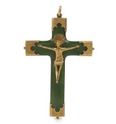 An antique New Zealand greenstone cross pendant mounted in yellow gold, 19th century, purportedly given by Bishop Pompalier to Mrs. Lizzie Henderson, some time around 1865, 8cm high overall