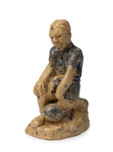 MERRIC BOYD self portrait pottery statue, incised "Merric Boyd 1946", 15.5cm high