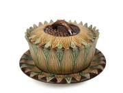 BENDIGO POTTERY Colonial butter dish with sunflower motif 19th century, 9cm high, 15cm diameter