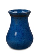OSREY blue glazed pottery vase with decorative rim, incised "OSREY, BALLARAT, 1923", 9cm high,