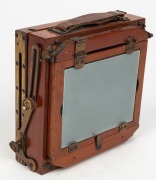 ALBERMARLE: 'The Albermarle Camera No. 1'&nbsp;3⅛ x&nbsp;4⅛" plate field camera, c. 1900, with lens with f8/11/16/22/32/44/64 aperture markings. - 2