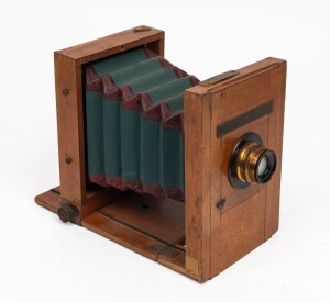 76 x 110mm plate tailboard camera with Hugo Meyer & Co. Görlitz Wide-Angle-Anastigmat 5¼" f9 lens [#368891].