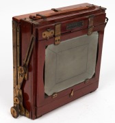 HOUGHTON:&nbsp;4&frac34; x 6&frac12;" plate triple-extension field camera, c. 1900s, with Thornton-Pickard Beck Symmetrical lens. - 2