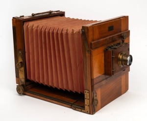 DEMARIA-LAPIERRE & MOLLIER: 178 x 130mm plate tailboard camera, c. 1900s, with Wollensak Anastigmat Series IV f6.3 lens [#203471] and roller-blind shutter.