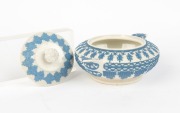An antique English Jasper Ware lidded pottery pot, possibly SPODE, 18th/19th century, 16.5cm high - 2