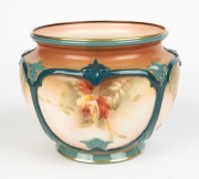 HADLEY'S WORCESTER antique English porcelain jardiniere with hand-painted rose vignettes, stamped "Hadley's Worcester, England", 11cm high, 14cm wide - 3