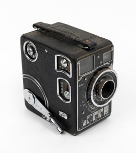 SIEMENS & HALSKE: CII 16mm movie camera, c. 1938, with Meyer Görlitz Optimat 20mm f1.5 lens [#896574].