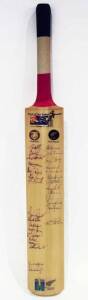 1995 NEW ZEALAND v WEST INDIES, full size Cricket Bat signed by both teams, 31 signatures including Ken Rutherford, Stephen Fleming, Danny Morrison, Brian Lara & Courtney Walsh. Good condition.