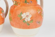 WEDGWOOD graduated set of three antique English pottery jugs decorated in the Chinese style, 19th century, impressed "2 Quart", "3 Quart" and "3 Pint", 19cm high - 2