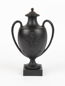 WEDGWOOD & BENTLEY antique English black basalt pottery urn (with later lid), circa 1775, stamped "WEDGWOOD & BENTLEY, ETRURIA", 17.5cm high excluding lid