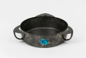 TUDRIC antique English Arts & Crafts pewter and enamel three handled bowl, stamped "Tudric", 3.5cm high, 14.5cm wide
