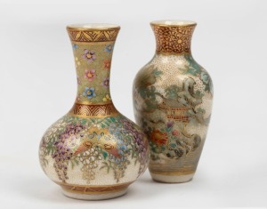 SATSUMA two antique Japanese earthenware miniature vases, signed "Fujisan", Meiji period, 19th/20th century, 6cm high