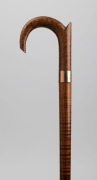 An antique Australian fiddleback blackwood walking stick with 15ct rose gold collar and steel ferrule, 19th/20th century, 91cm high - 2
