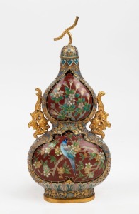 A vintage Chinese double gourd shaped cloisonne vase with lid, late Qing early Republic period, 20th century, ​​​​​​​30cm high