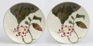 WEDGWOOD pair of antique English majolica cabinet plates with flower and bee decoration, 19th century, impressed "WEDGWOOD", 23cm diameter