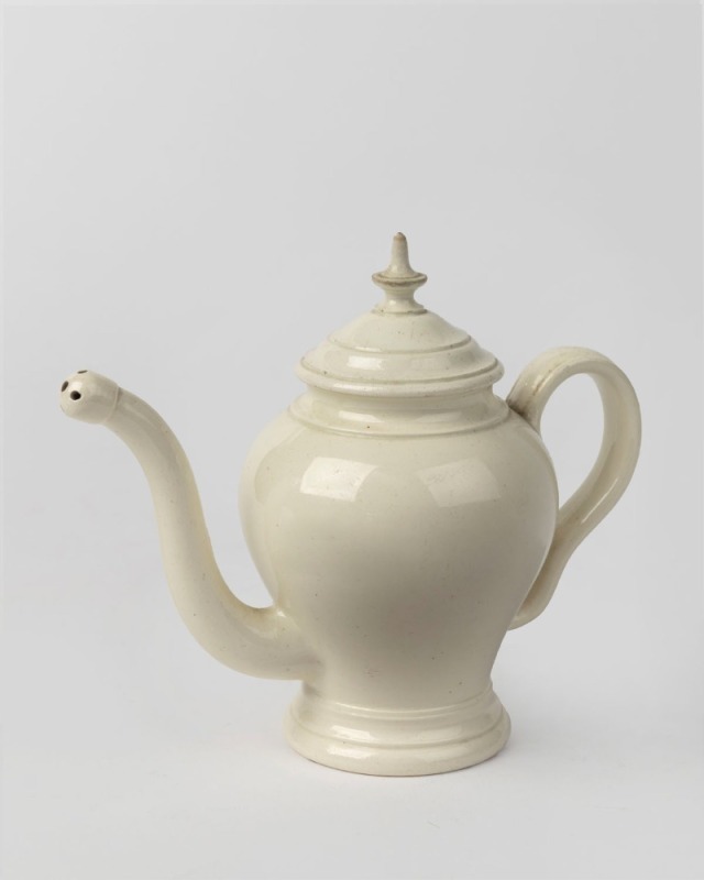 An antique English cream ware bubby pot, 18th/19th century, 11.5cm high