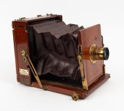 CHAPMAN: 'British' 4&frac34; x 6&frac12;" plate field camera, c. 1903, with Wray London&nbsp;6&frac12; x 5 8&frac12;" lens [#7988]. - 2