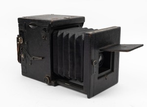 SHEW & CO.: 'Focal Plane Reflector' 12 x 9.5cm plate box-type reflex camera, c. 1910s, with Wray London Lustrar 6" f4.5 lens [#16911].