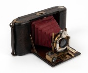 LIZARS: Challenge Dayspool&nbsp;vertical-folding camera, c. 1905, with red bellows.