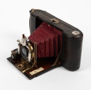 LIZARS: Challenge Dayspool&nbsp;vertical-folding camera, c. 1905, with red bellows. - 2