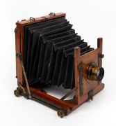 ARTEX:&nbsp;4&frac34; x 6&frac12;" triple-extension field camera, c. 1890s, with Taylor, Taylor & Hobson lens [#51120].