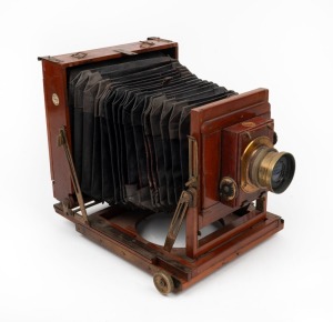 THORNTON-PICKARD: 'Imperial Triple Extension' 4¾ x 6½" plate field camera, c. 1910, with Beck Symmetrical lens and Thornton-Pickard roller-blind shutter.