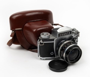 IHAGEE: Exakta Varex IIb SLR camera [#1035447], c. 1963, with Flektogon 35mm f2.8 lens [#6265663], lens cap, and matching leather case.