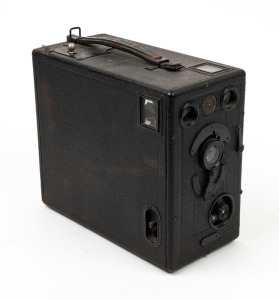 BUTCHER & SON: 'Midg No. 00' 3¼ x 4¼" plate box-type camera, c. 1902, with Primus Rapid Symmetrical lens.